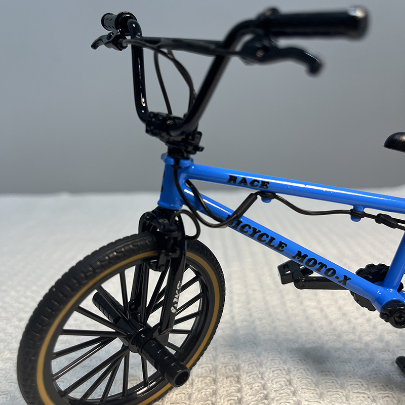 1:8 Mini Model Alloy Bicycle W - огляд і ціна Mountain Biking Blue Mountains
